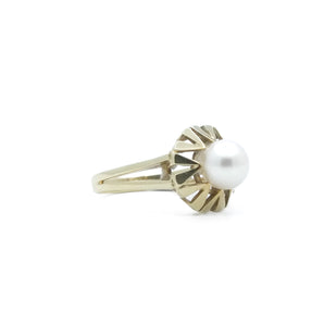 Geometric pearl ring