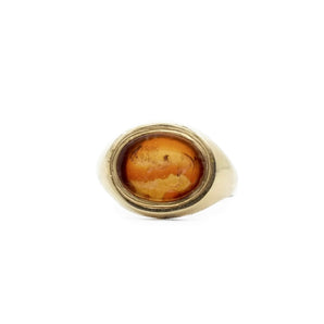 Intaglio signet ring