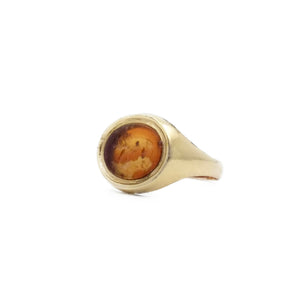 Intaglio signet ring