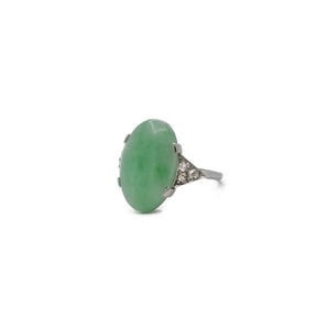 Oval jade ring