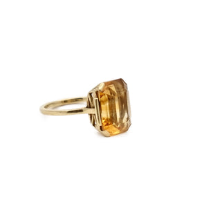 Citrine ring with cut sides