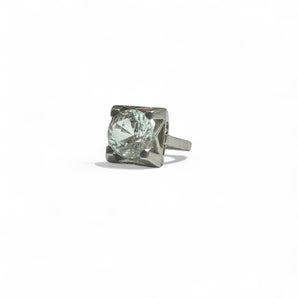 Bague en platine et aigue-marine