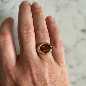 Intaglio signet ring